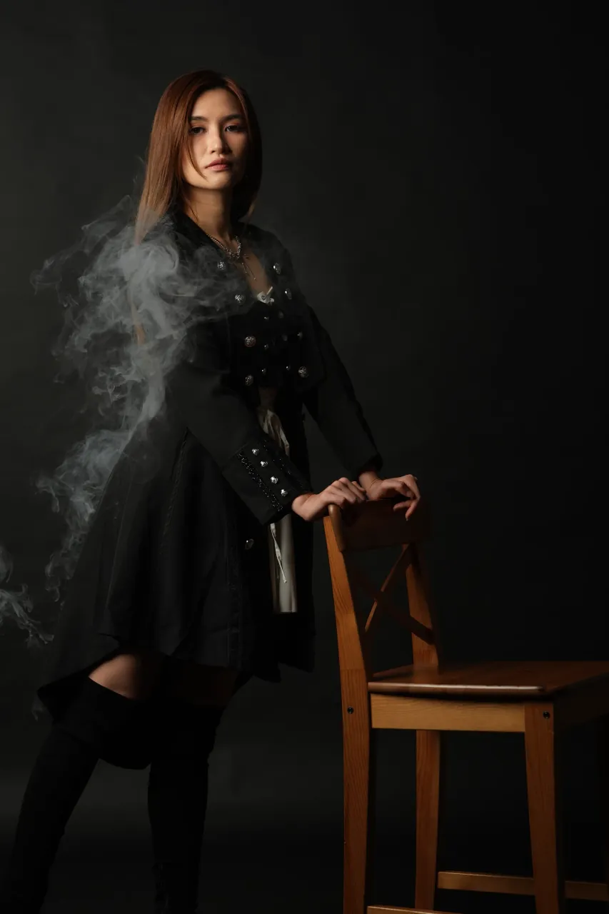 Haze curling around the subject at the chair